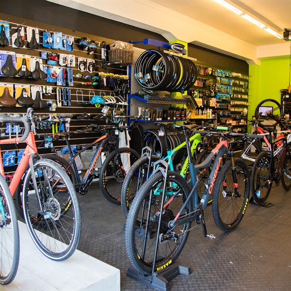 Contact | Carlo Boonstra de Fietsspecialist